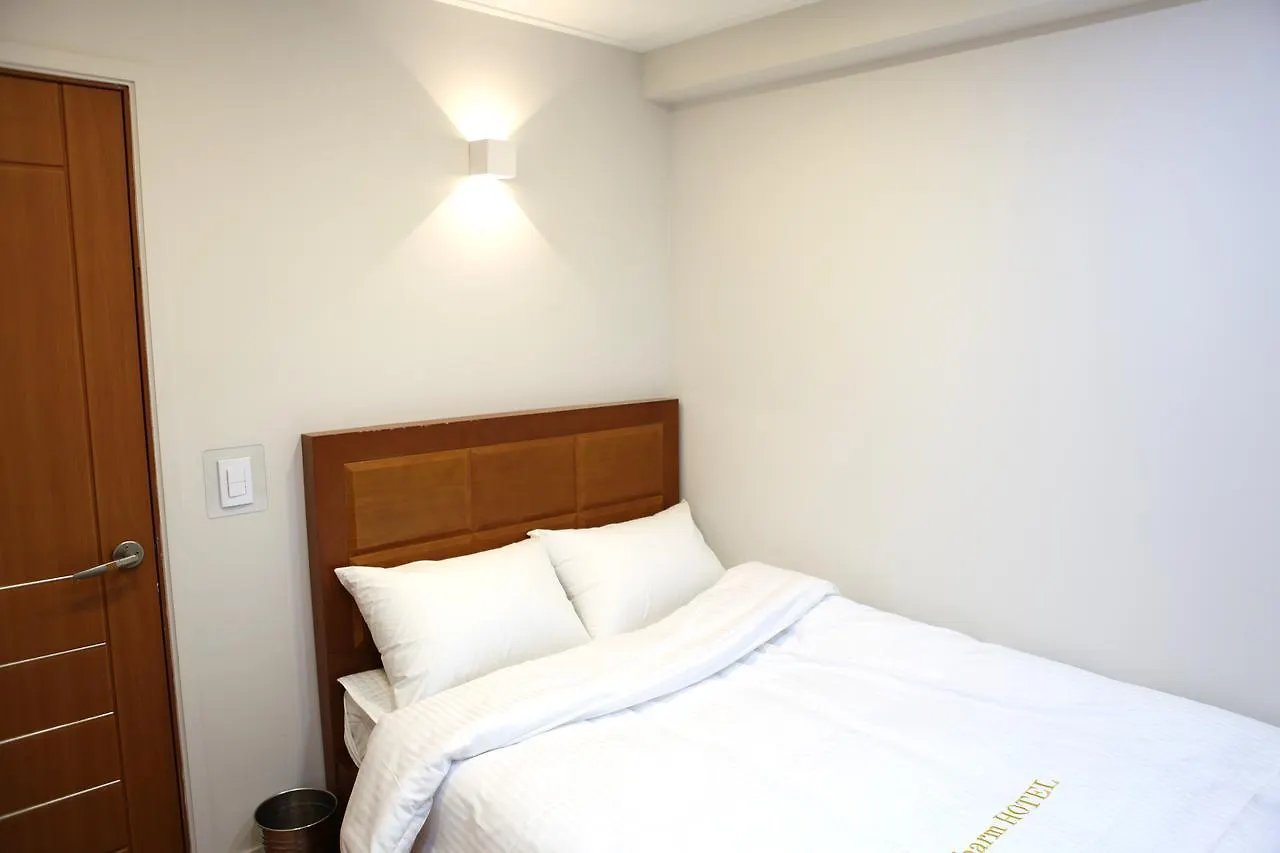 Charm Hotel Seoul
