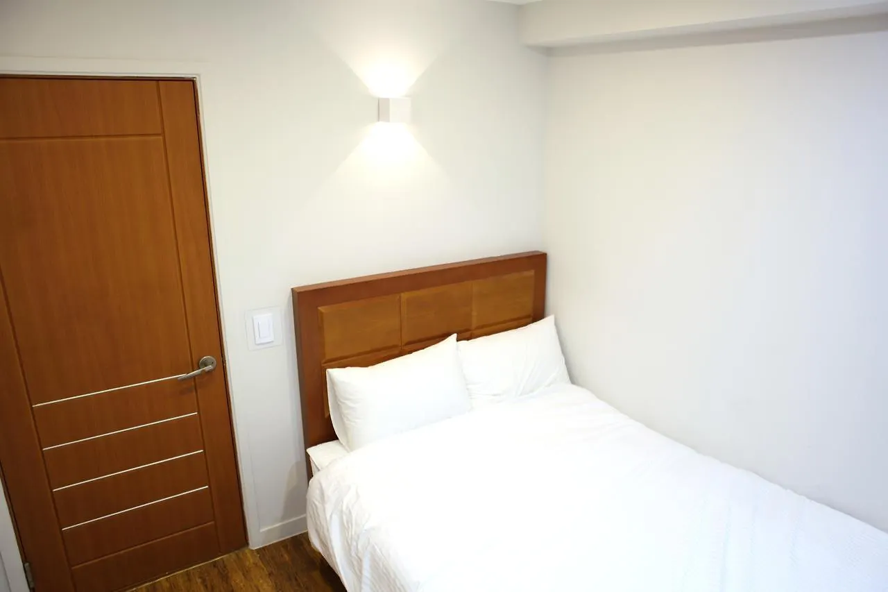 Charm Hotel Seoul