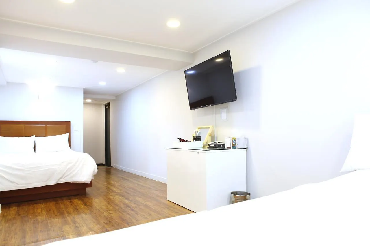 **  סיאול Charm Hotel קוריאה הדרומית